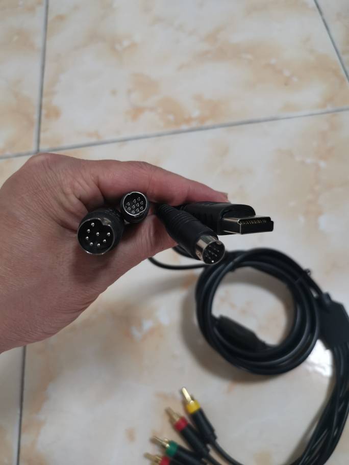 كابل 4 في 1 RGBS/RGB بديل لشاش - مراجعة Retro Gaming Cables وسعره