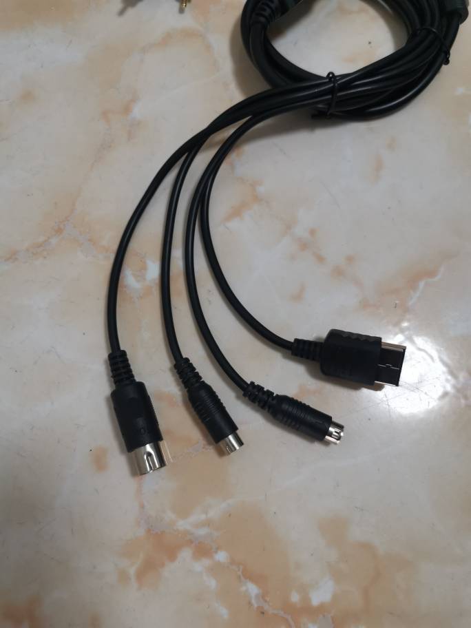 كابل 4 في 1 RGBS/RGB بديل لشاش - مراجعة Retro Gaming Cables وسعره