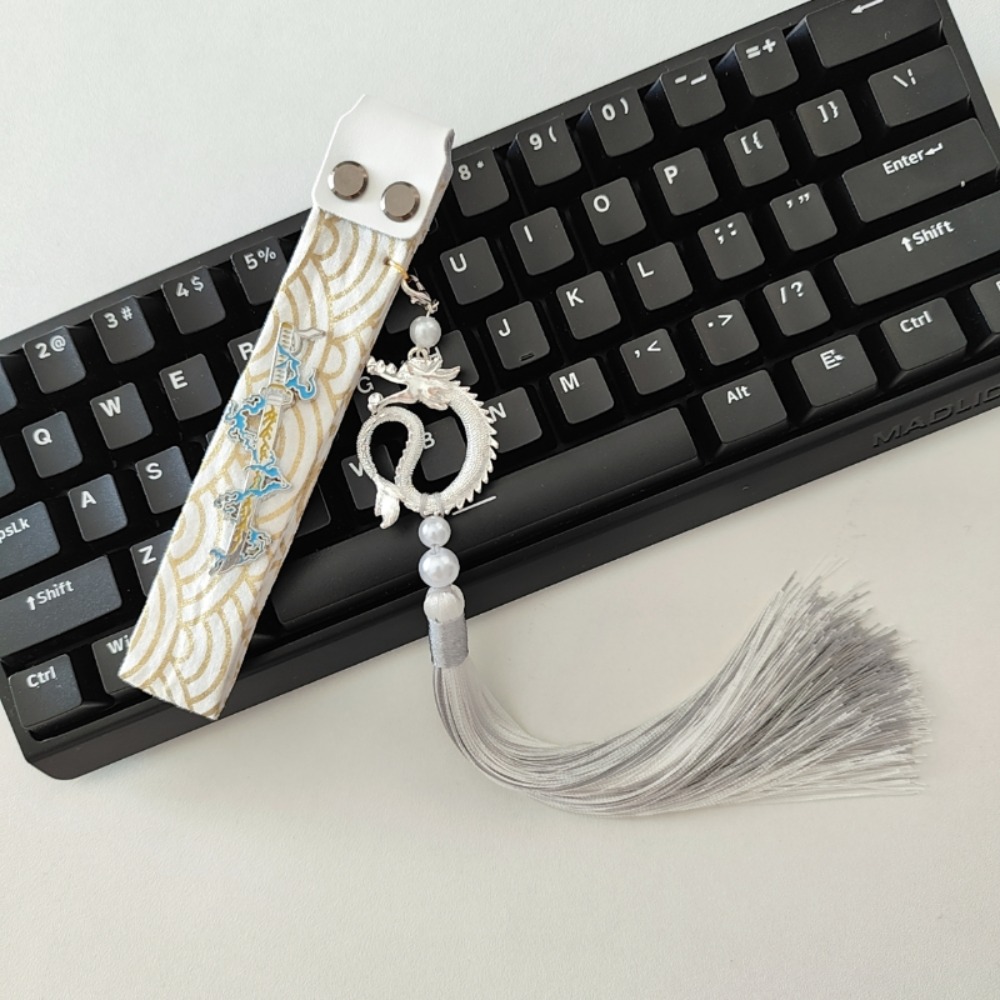 شريط لوحة المفاتيح على الطراز  - مراجعة Retro Gaming Cables وسعره